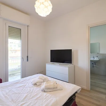 Am 5 - Penthouse With View And Parking