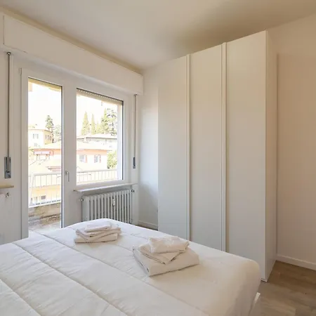 Am5 - Attico Con Vista E Parcheggio *