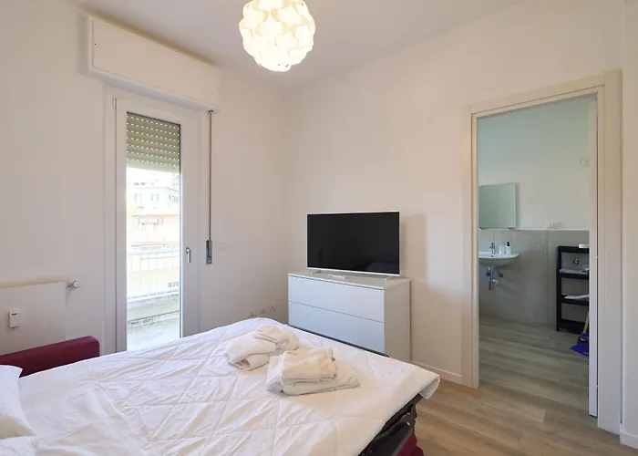 Am 5 - Penthouse With View And Parking