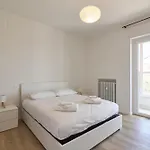 公寓 Am 5 - Penthouse With View And Parking